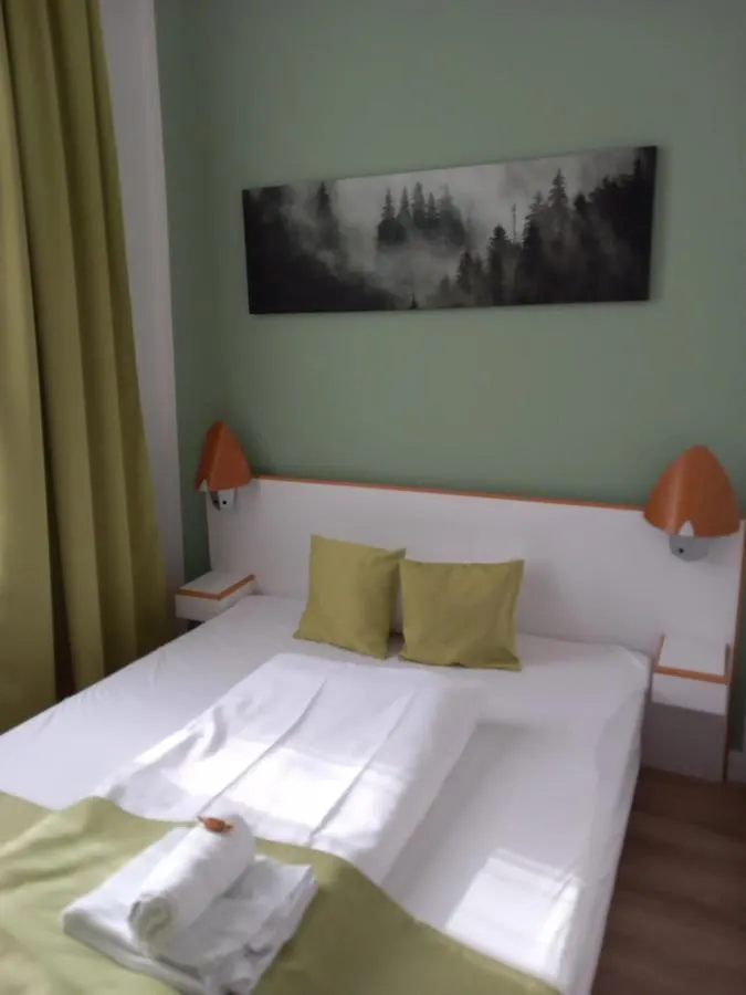 Hotel Karolinger Düsseldorf 2*,